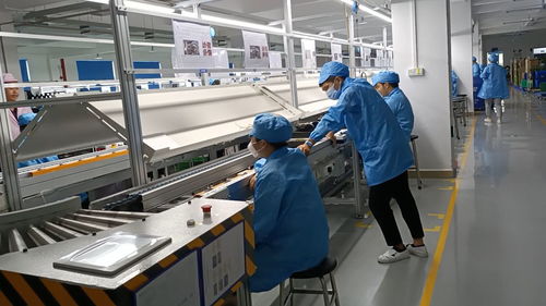 智能農(nóng)機(jī)與清潔科技 掃地機(jī)器人生產(chǎn)工廠與農(nóng)業(yè)機(jī)械銷售的新融合